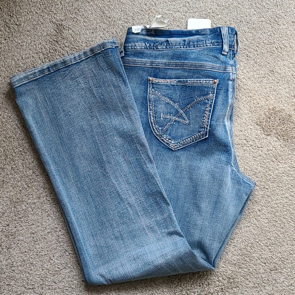 Nwt boot cut jean